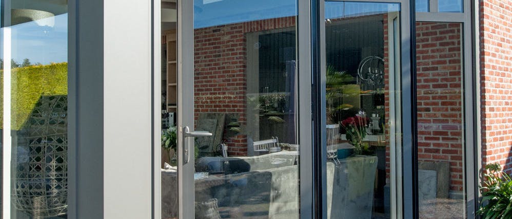 Veranda met schuifraam